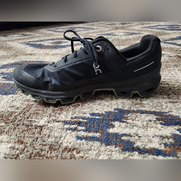 OnRunning Men's trail shoes - Picture 3 of 11